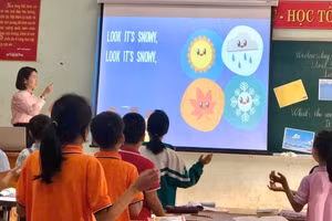 Giờ học tiếng Anh tại Trường Tiểu học Hạ Hòa (Phú Thọ). Ảnh: NTCC