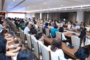 Quang cảnh Hội nghị tại điểm cầu Thành uỷ Hà Nội. (Ảnh: Quang Thái)