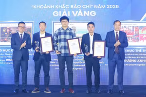 Trao Giải ảnh 'Khoảnh khắc Báo chí' 2025