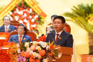 Tân Bí thư Tỉnh uỷ Phú Thọ Trương Quốc Huy phát biểu tại Đại hội.