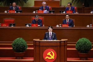 Đồng chí Lương Cường, Ủy viên Bộ Chính trị, Chủ tịch nước trình bày Diễn văn khai mạc Đại hội.