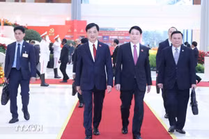 Chủ tịch nước Lương Cường và Bí thư Thành ủy Hà Nội Nguyễn Duy Ngọc đến dự khai mạc Đại hội. Ảnh: TTXVN