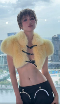 ngoc-trinh-4.jpg