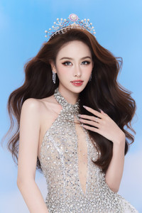 hoa-hau-thanh-thuy-6.jpg