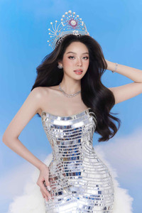 hoa-hau-thanh-thuy-2.jpg