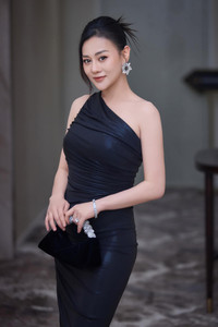 phương oanh 10.jpg