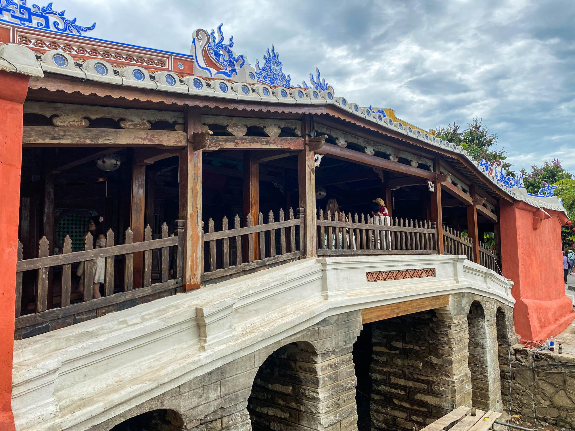 Quá trình thực hiện dự án phải thường xuyên tham vấn và ghi lại diễn tiến quá trình, với phương châm xuyên suốt là phải cân nhắc kỹ lưỡng, kết hợp chặt chẽ nghiên cứu khoa học và tham vấn chuyên gia. ảnh 11.jpg