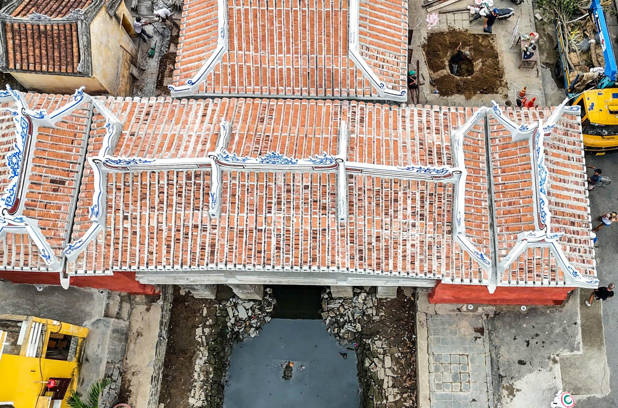 Dự án này được khởi công vào ngày 28/12/2022, trong quá trình tu bổ đã tiếp tục tham vấn kỹ lưỡng ý kiến của các chuyên gia về một số hạng mục quan trọng. ảnh 5.jpg
