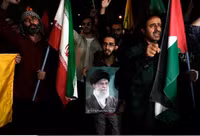 israel-strikes-beirut-280904-06.jpg