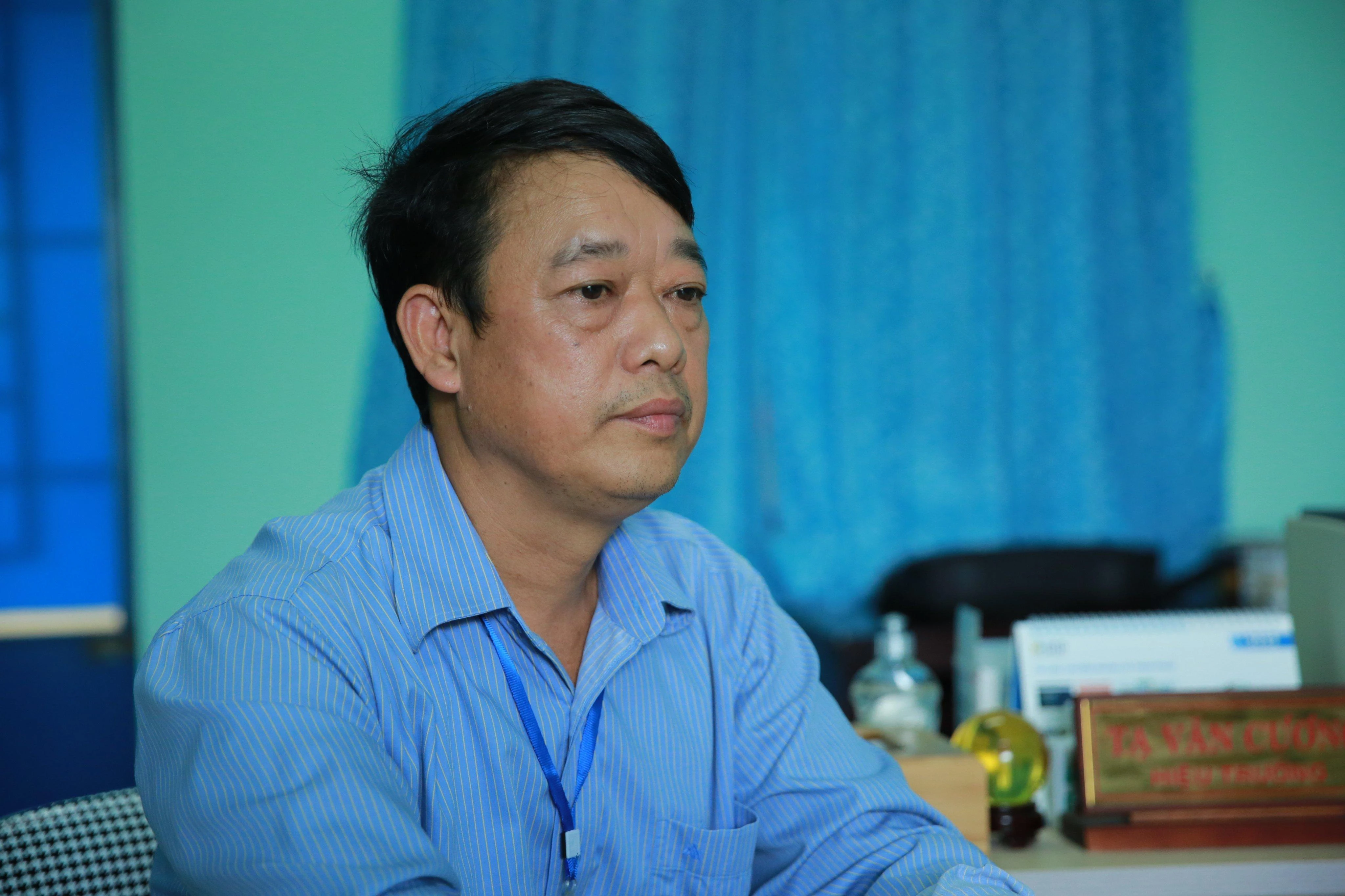 Thầy Tạ Văn Cương, Hiệu trưởng Trường Tiểu học Nguyễn Phan Vinh cho biết, ưu tiên trước mắt là ổn định tâm lý của học sinh, phụ huynh và giáo viên.