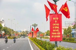 Rộn ràng không khí hướng về Đại hội XIV của Đảng tại Ninh Bình.