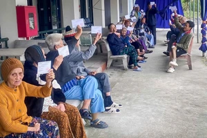 Những “cử tri đặc biệt” tại Trung tâm Bảo trợ xã hội Hà Nam cơ sở 1.