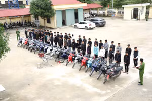 Nhóm đối tượng gây rối trật tự công cộng. 