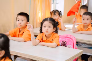 Học sinh Trường Tiểu học Trần Tế Xương (Nam Định, Ninh Bình) trong ngày khai giảng năm học 2025-2026. 