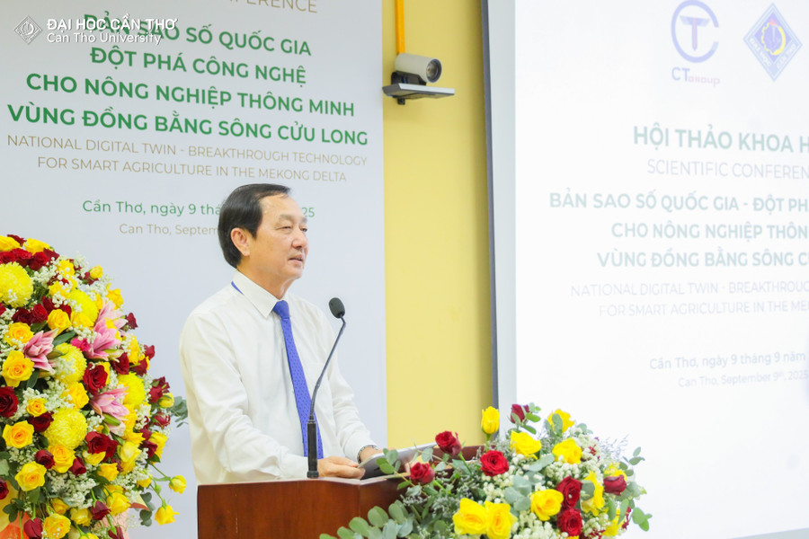 Phó Trưởng ban Tuyên giáo và Dân vận Trung ương Huỳnh Thành Đạt phát biểu tại Hội thảo. 545391568-801536212559206-5945162478387021876-n.jpg