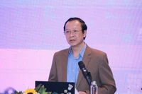 Thứ trưởng Thường trực Bộ GD&ĐT Phạm Ngọc Thưởng phát biểu tại chương trình. 