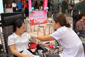 Chương trình năm nay dự kiến sẽ tiếp nhận được trên 400 người hiến máu và khoảng 350 đơn vị máu.