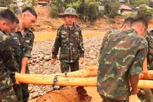 Quả bom được phát hiện tại thôn Pá Vạt, xã Mường Luân (Điện Biên).