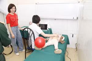 Trẻ em dưới 18 tuổi được khám sàng lọc tim miễn phí ở Điện Biên. 