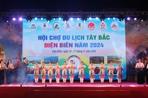 Hội chợ Du lịch Tây Bắc - Điện Biên 2024 được tổ chức tại Quảng trường 7/5 TP Điện Biên Phủ (Điện Biên).