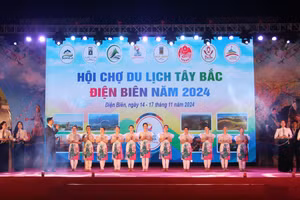 Hội chợ Du lịch Tây Bắc - Điện Biên 2024 được tổ chức tại Quảng trường 7/5 TP Điện Biên Phủ (Điện Biên).
