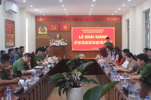 Quang cảnh buổi lễ. 