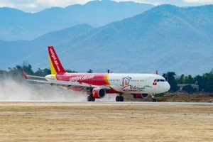 Vietjet cam kết tiếp tục duy trì đường bay Điện Biên - TP Hồ Chí Minh tại sân bay Điện Biên Phủ.