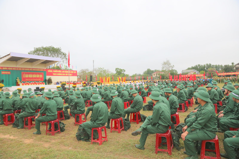 Anh em song sinh ở Quảng Trị cùng lên đường nhập ngũ
