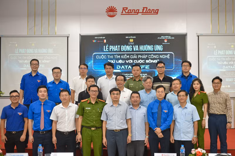 Phát động cuộc thi Tìm kiếm giải pháp công nghệ 'Dữ liệu với cuộc sống'