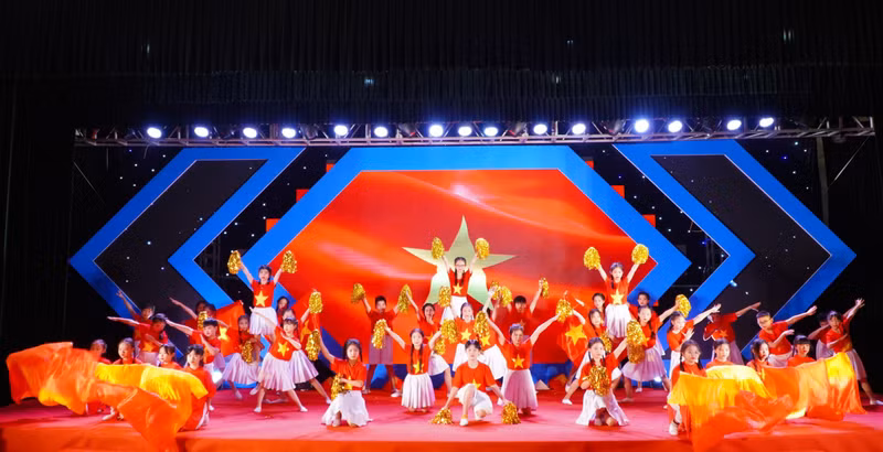 Thiếu nhi Thủ đô tự tin tỏa sáng tại hội thi tài năng