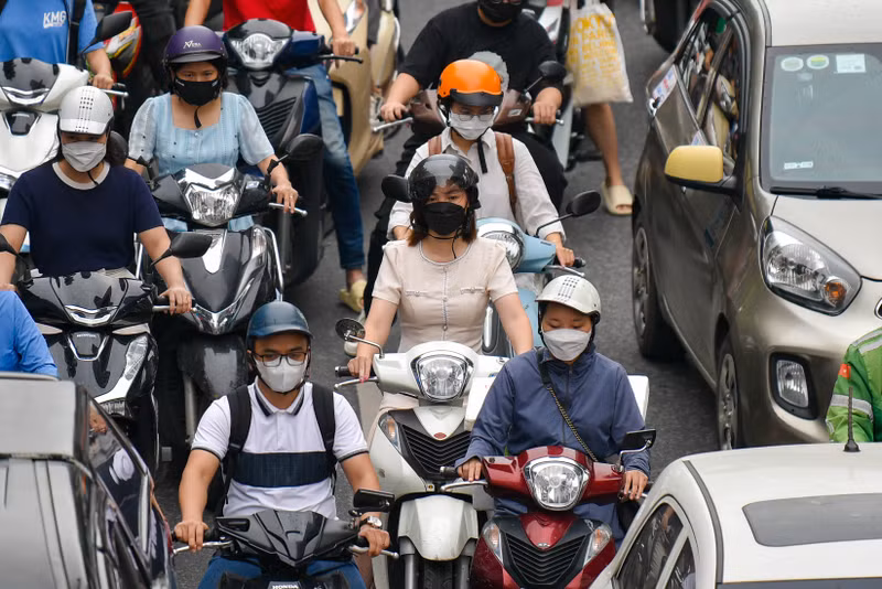 Nhiều tuyến phố ở Hà Nội ùn tắc ngày đầu tuần