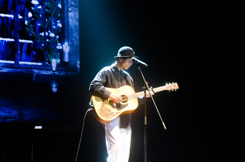 Phiêu cùng âm nhạc với TALES IN TUNE