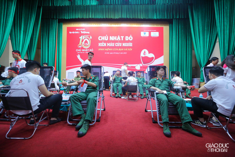 Hơn 450 đơn vị máu được hiến trong ngày ‘Chủ nhật đỏ’