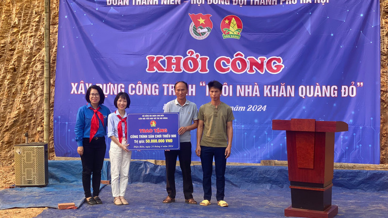 Hành trình về nguồn ý nghĩa của tuổi trẻ Thủ đô tại Điện Biên