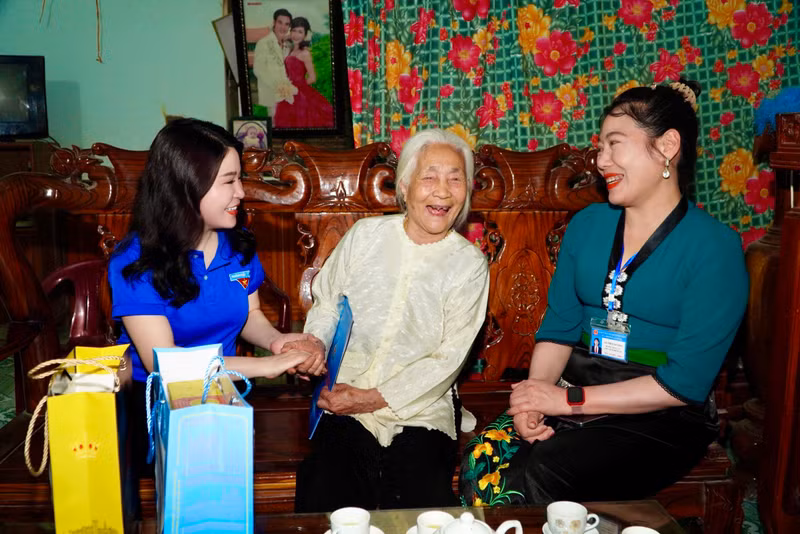 Hành trình về nguồn ý nghĩa của tuổi trẻ Thủ đô tại Điện Biên