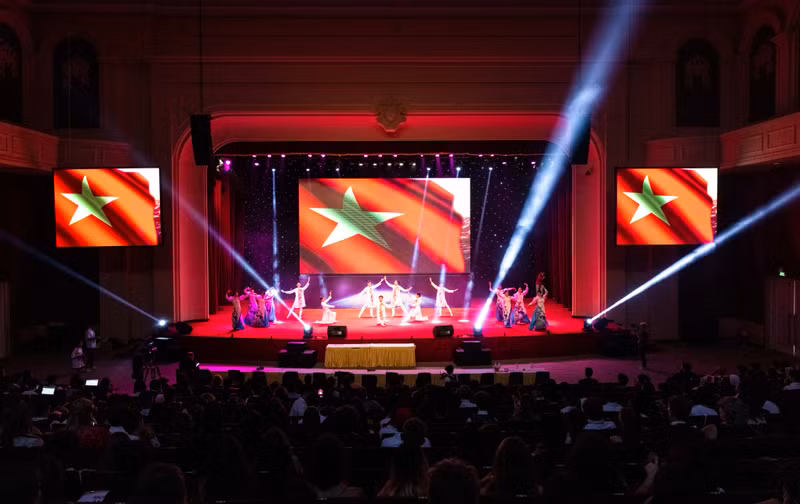 Mỹ vô địch cuộc thi tranh biện WSDC 2023 tổ chức tại Việt Nam