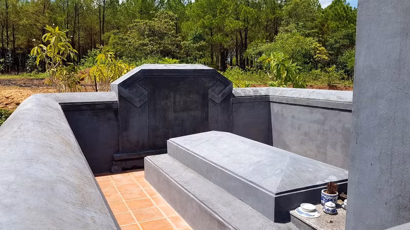 Cận cảnh khu lăng mộ vợ vua Tự Đức xây dựng lại sau 6 năm bị san ủi