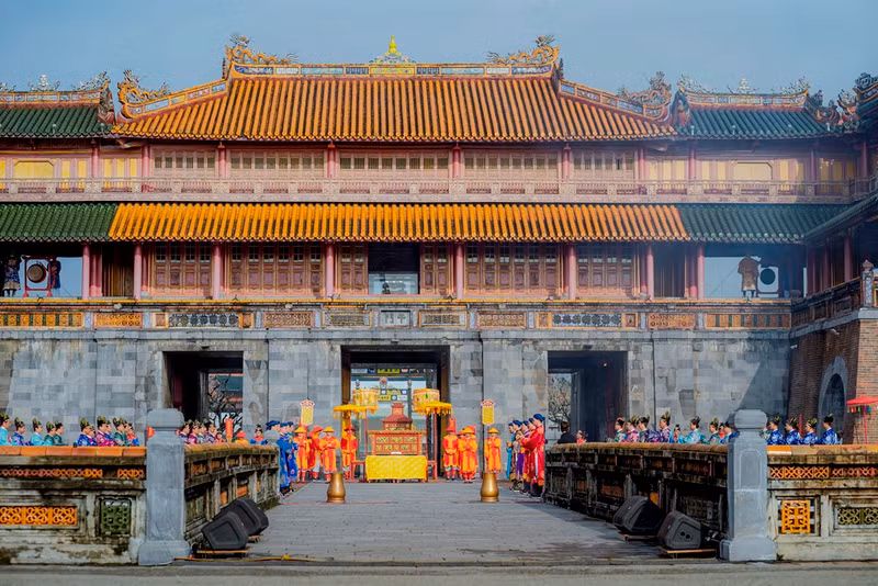 Tái hiện Lễ ban lịch đầu năm mới triều Nguyễn tại cố đô Huế