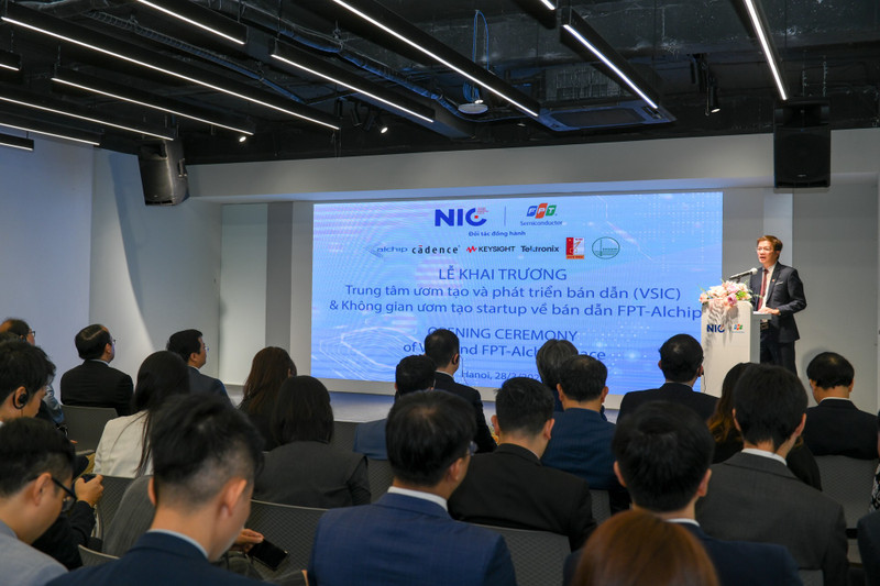 nic-9802.jpg