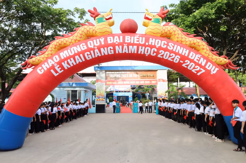 khai-giang-1.jpg