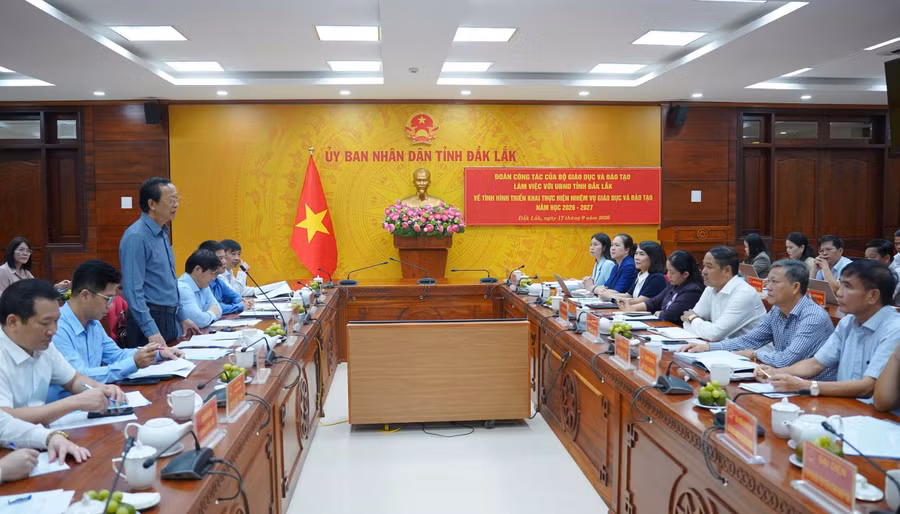 2-toan-canh.jpg