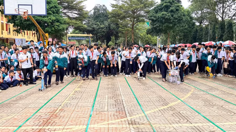 Học sinh Trường THCS Phan Chu Trinh, phường Buôn Ma Thuột, Đắk Lắk. (Ảnh: TT)