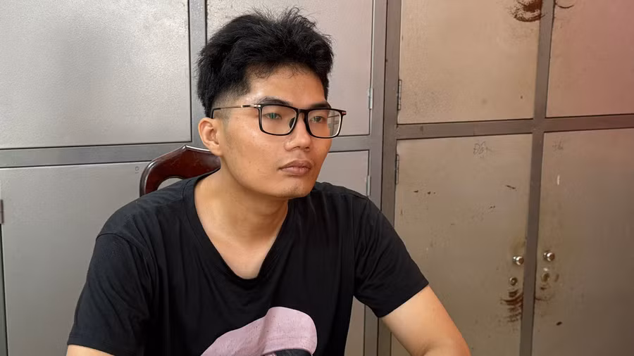 Bị can Trần Trung Nghĩa tại cơ quan Công an. (Ảnh: SĐ)