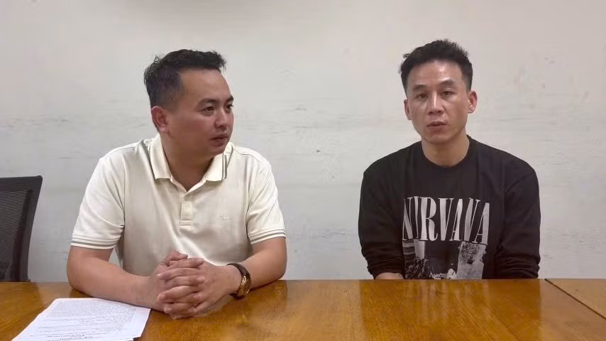Lê Long Anh về nước đầu thú sau hơn 1 năm lẩn trốn truy nã ở Malaysia. (Ảnh: SĐ)
