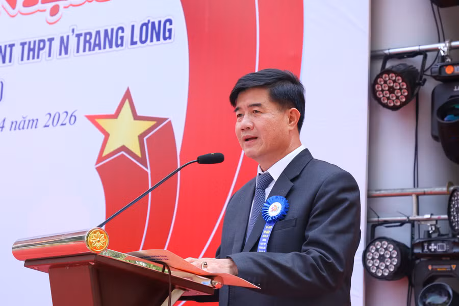 a2-ong-nguyen-thien-van-pho-chu-tich-ubnd-tinh-danh-gia-cao-nhung-dong-gop-cua-truong-ntrang-long-5149.jpg