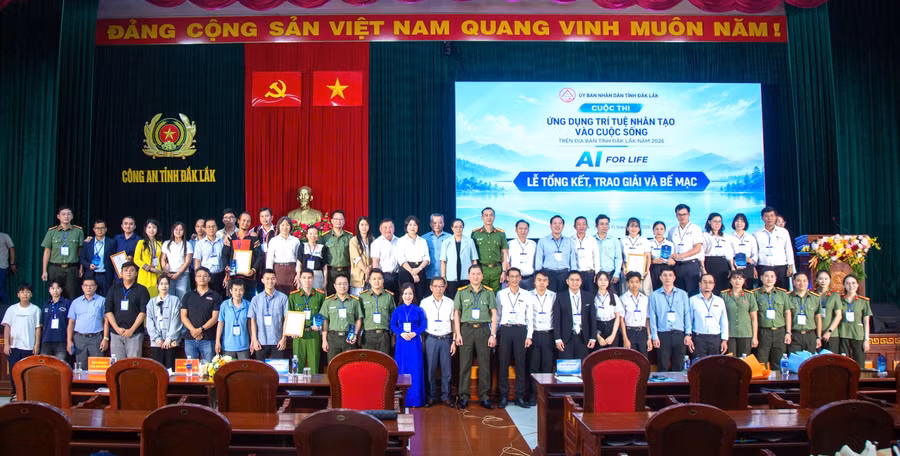 UBND tỉnh Đắk Lắk tổng kết trao giải Cuộc thi AI for Life 2026. (Ảnh: LT)