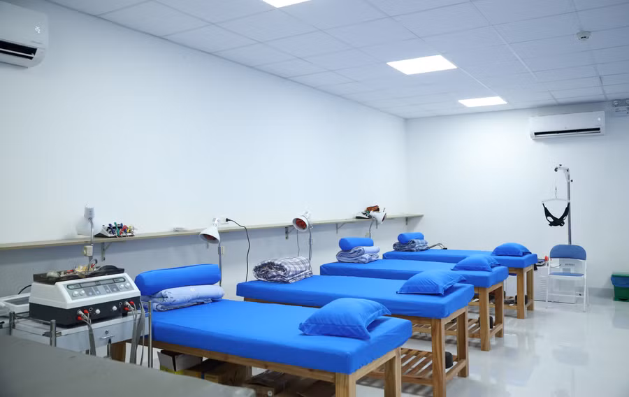 1-phong-yhct.jpg