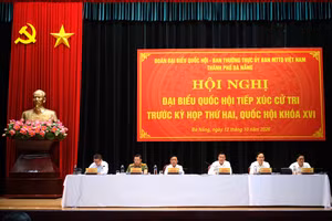 Đoàn ĐBQH đơn vị TP Đà Nẵng tổ chức Hội nghị tiếp xúc cử tri. 