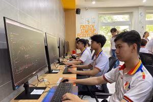 Trung tâm đào tạo, nghiên cứu và đổi mới sáng tạo (VKU Fintech Hub).