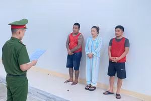Công an khởi tố vụ án, khởi tố bị can và thi hành Lệnh bắt bị can để tạm giam những người liên quan. Ảnh: Công an cung cấp